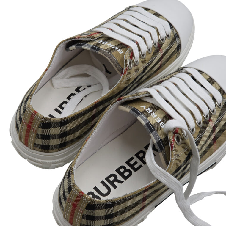 Atlete Burberry