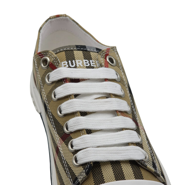 Atlete Burberry