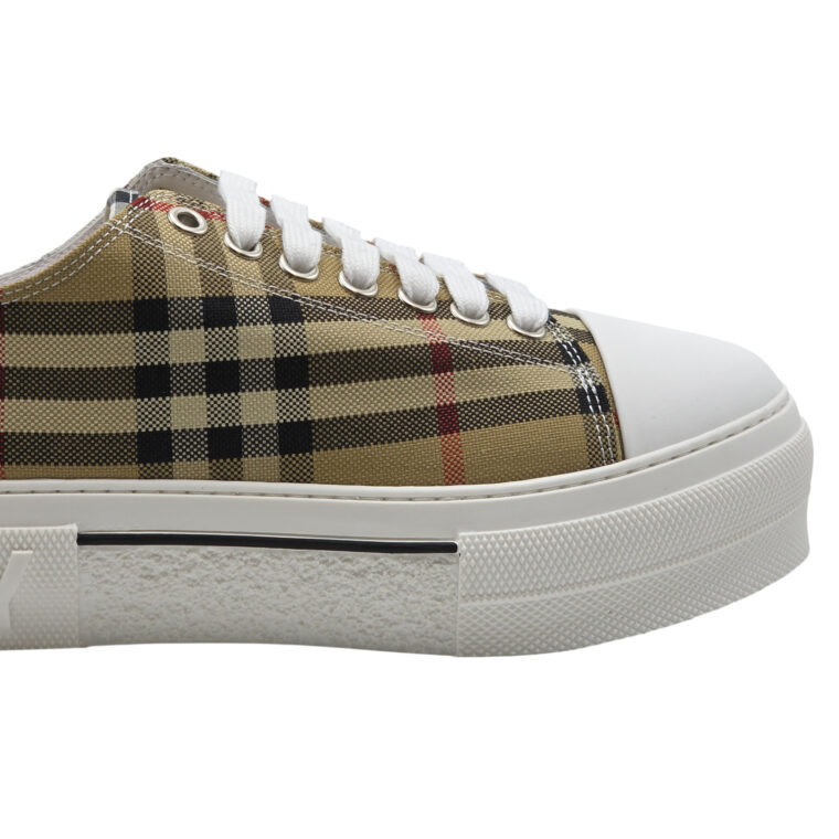 Atlete Burberry