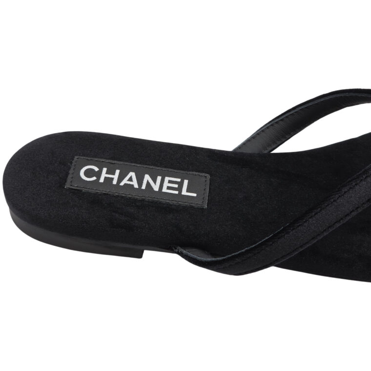 Shapka Chanel