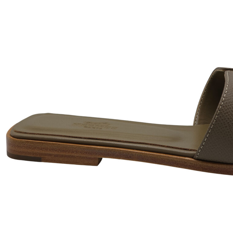 Shapka Hermes