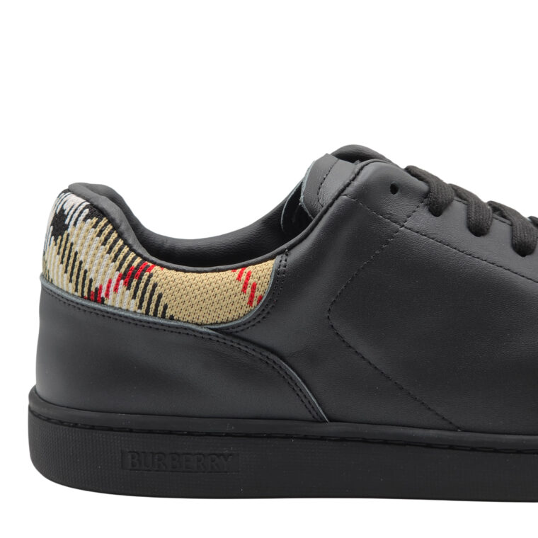Atlete Burberry