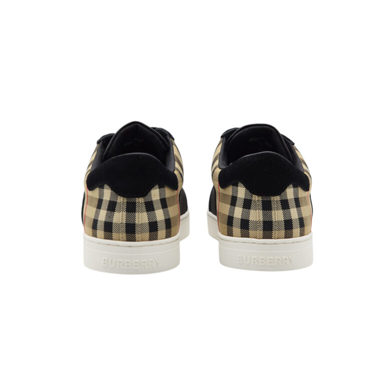Atlete Burberry