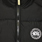 Jelek Canada Goose