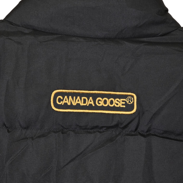 Jelek Canada Goose